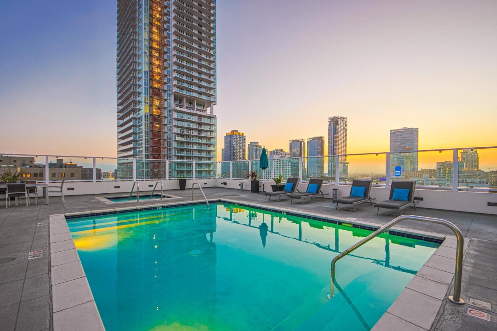 Stunning 1 Bdr 1 Bth, Pool, Jacuzzi Appartement Los Angeles Buitenkant foto